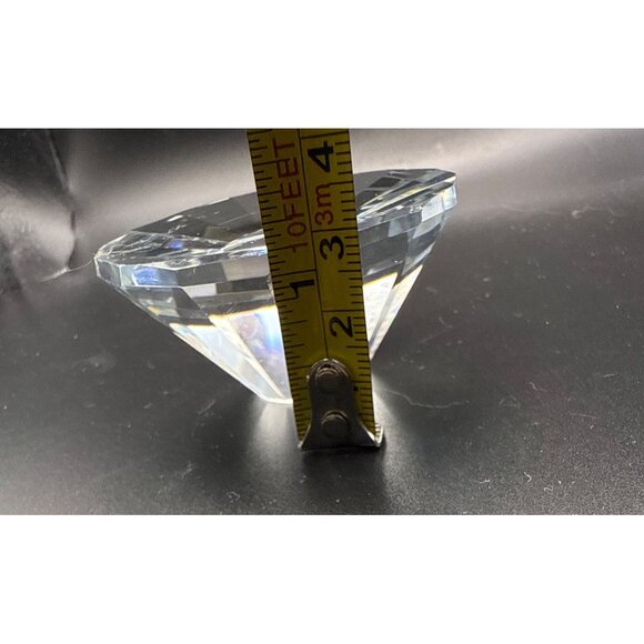 Faceted Crystal Paperweight Display Gemstone 2.5" Diameter 1.25 High - Picture 5 of 7